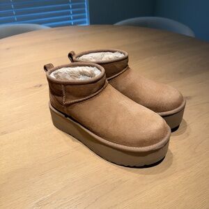 UGG Classic Ultra Mini Platform